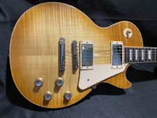 2017 Gibson Les Paul Traditional in Honey Burst – 8.0 Lbs