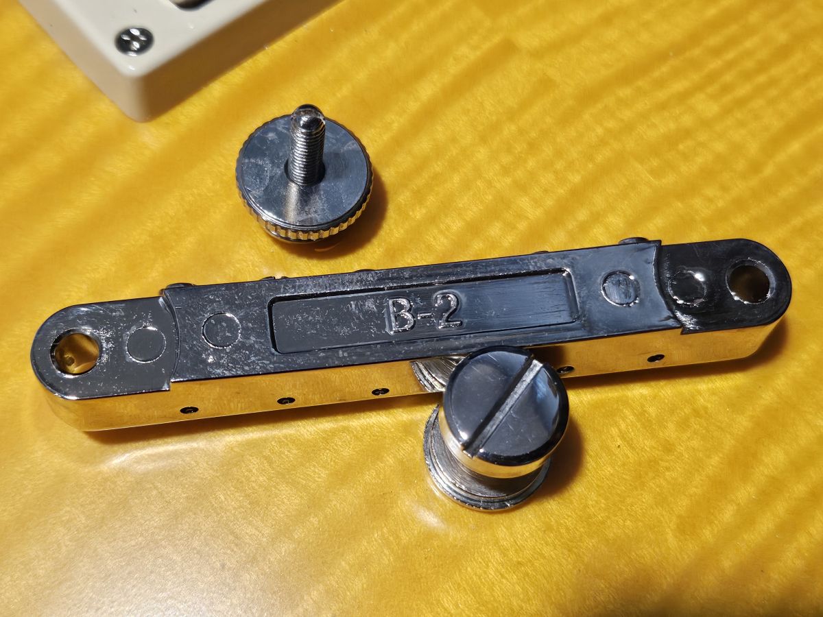 "Inspired By Gibson Custom"